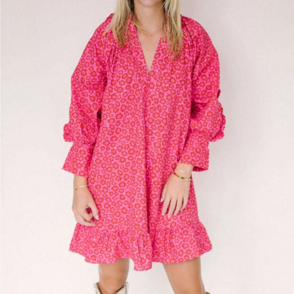 NWOT. Karlie Retro Floral Poplin Ruffle Dress. Size Medium.